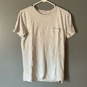 American Eagle Gray Shirt